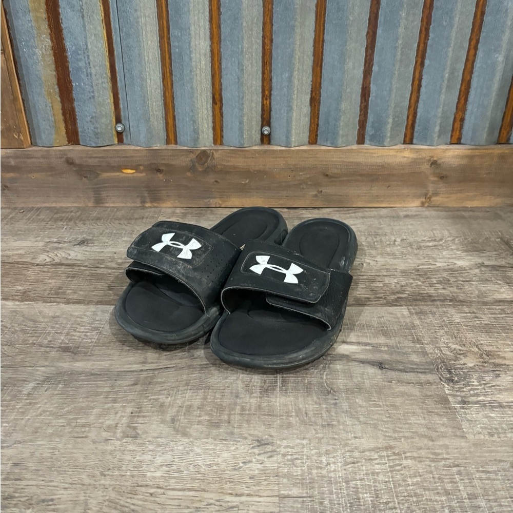 Under Armor Size 10 Slides